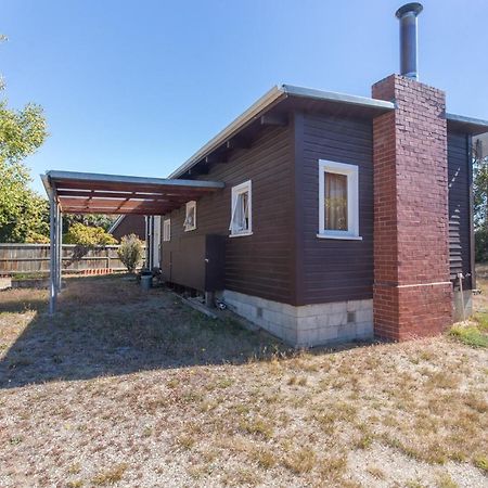 Southern Lakes Sweetie - Albert Town Bach Wanaka Extérieur photo