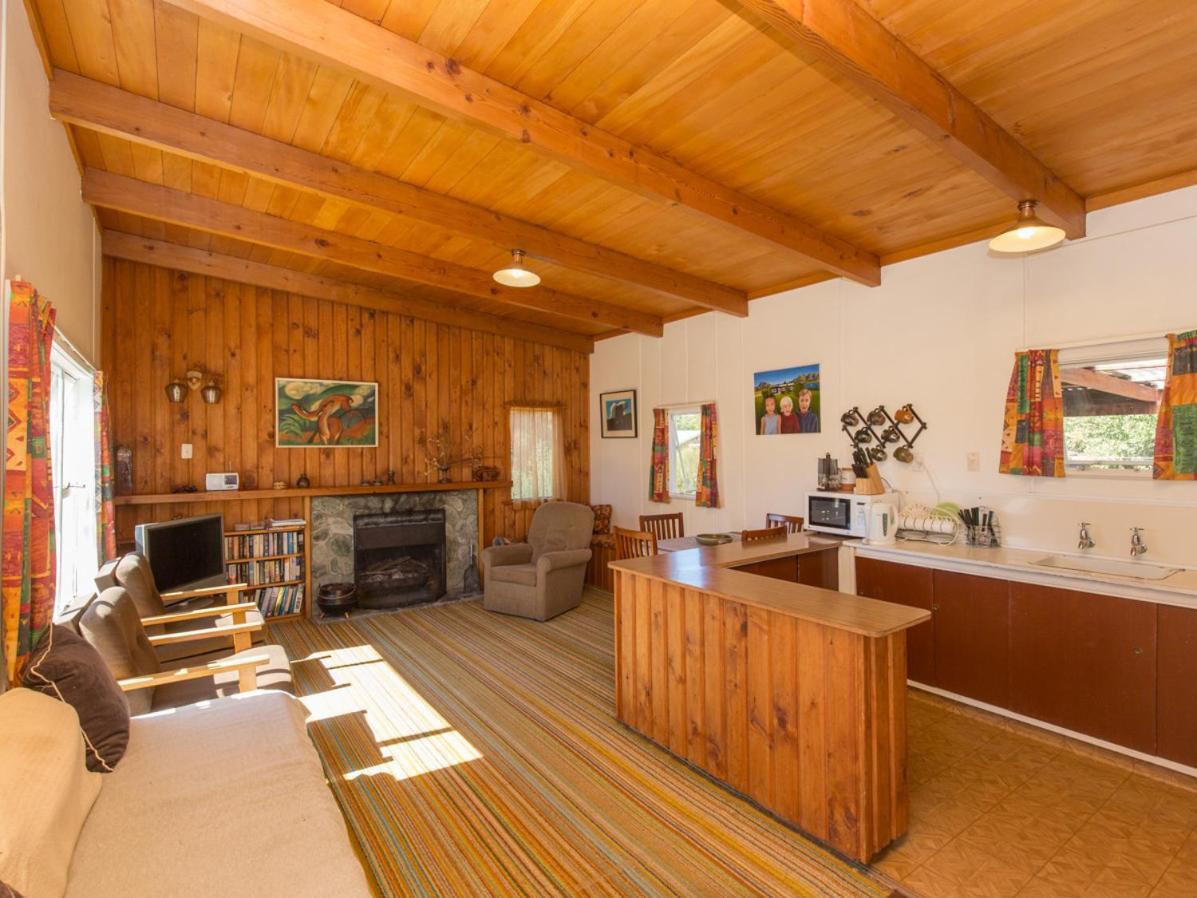 Southern Lakes Sweetie - Albert Town Bach Wanaka Extérieur photo